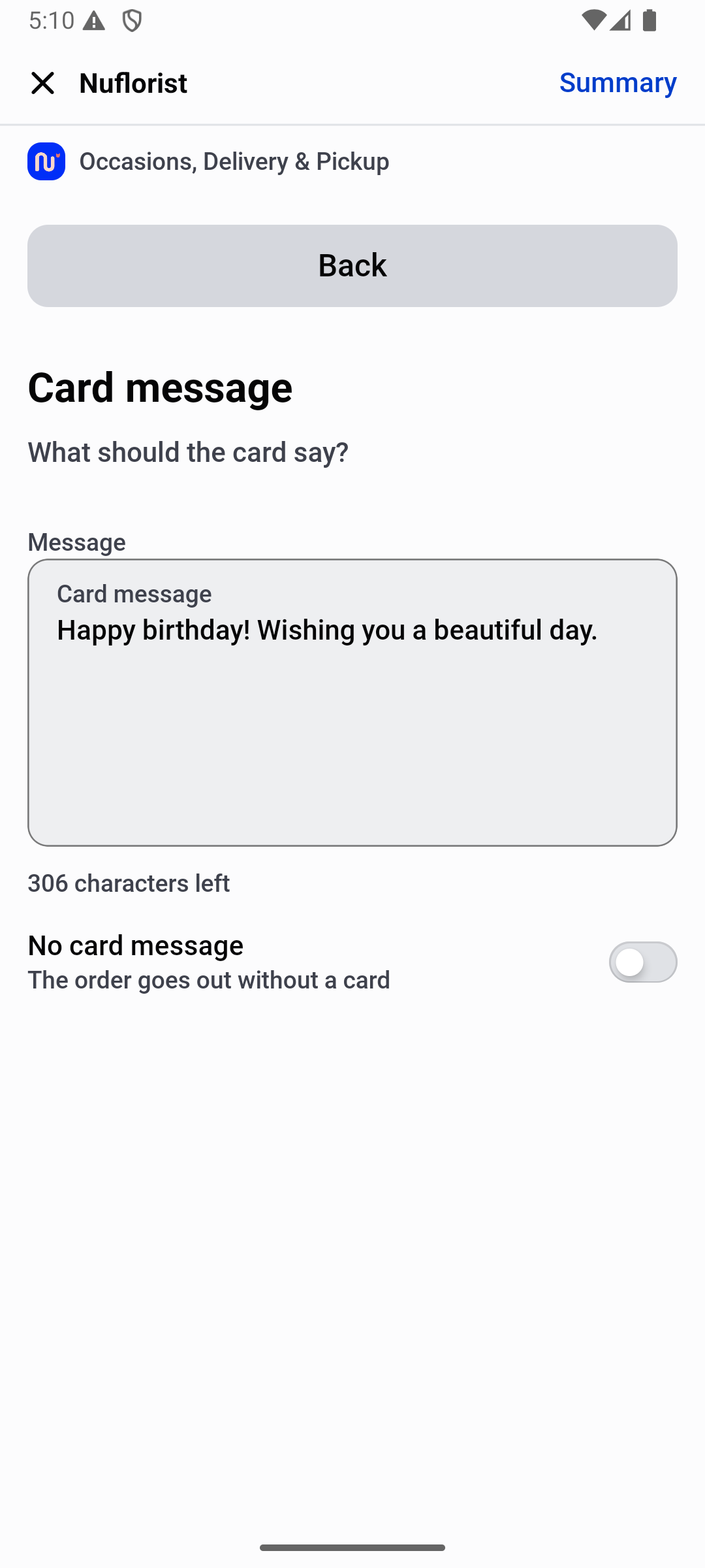 Formulario de mensaje de la tarjeta en NuFlorist POS con un saludo de cumpleaños de ejemplo, contador de caracteres disponibles y opción sin tarjeta